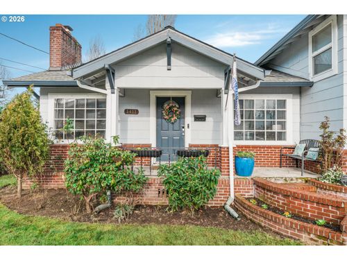 1411 Division St, Oregon City, OR, 97045-1524 | Card Image