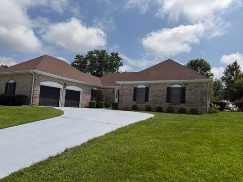 1-11 Stoney Brook Dr, Winchester, KY, 40391-9267 | Card Image