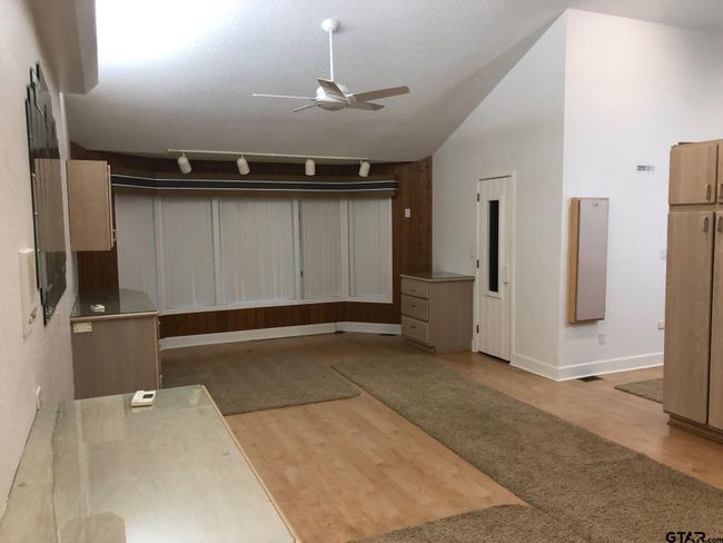 13745 Meadow Ln, House other with 4 bedrooms, 3 bathrooms and null parking in Flint TX | Image 20