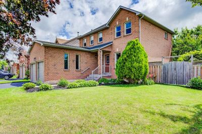 494 Burnett Ave, House other with 3 bedrooms, 2 bathrooms and 4 parking in Cambridge ON | Image 3