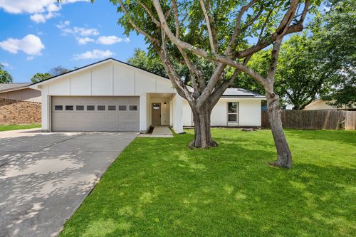 4629 Aspen Way, Haltom City, TX, 76137-2160 | Card Image