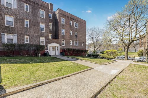 3b-150 Ravine Ave, Yonkers, NY, 10701-2181 | Card Image