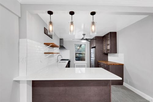 apt-2n-1 Vincent Rd, Bronxville, NY, 10708-6525 | Card Image