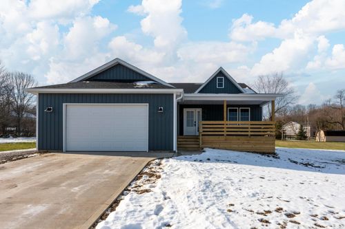 412 N Ridge Heights Dr, Howard, OH, 43028-9253 | Card Image