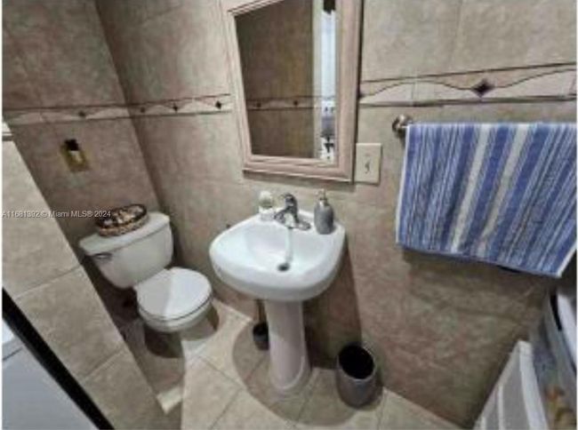 0 - 10726 Sw 147 Th Ct, House other with 3 bedrooms, 3 bathrooms and null parking in Miami FL | Image 10