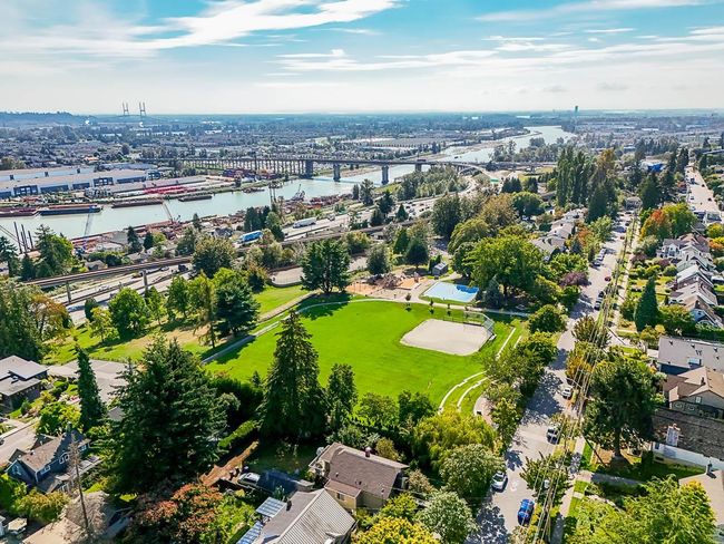 1716 7 Th Ave, House other with 3 bedrooms, 3 bathrooms and null parking in New Westminster BC | Image 38