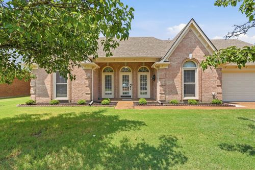 1325 River Pine Dr, Collierville, TN, 38017-8212 | Card Image