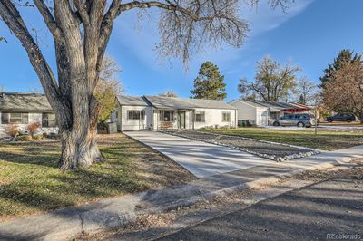 Street view front yard | Image 3