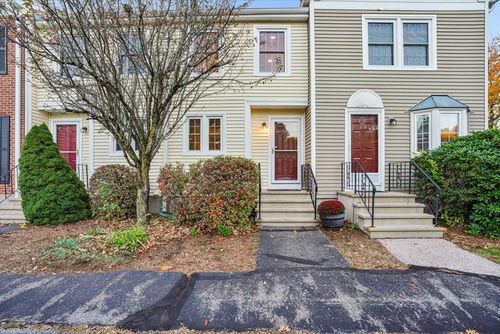 317 Fox Hollow Way, Manchester, NH, 03104-6410 | Card Image