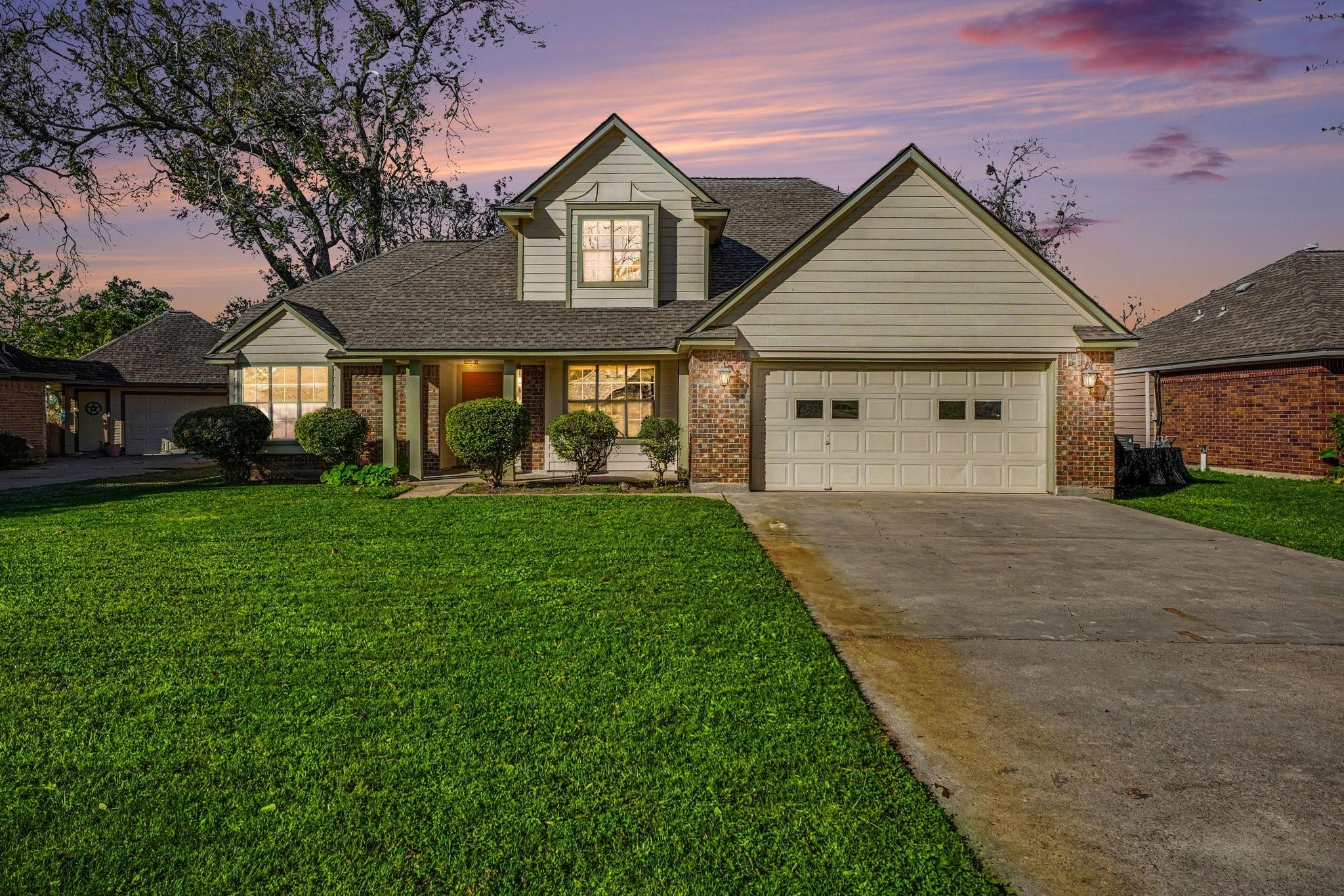 Residential in Lake Jackson