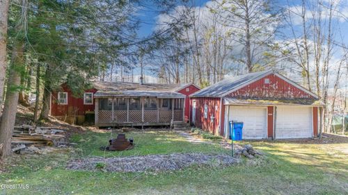 105 E 4th Ave, Johnstown, NY, 12095-3030 | Card Image