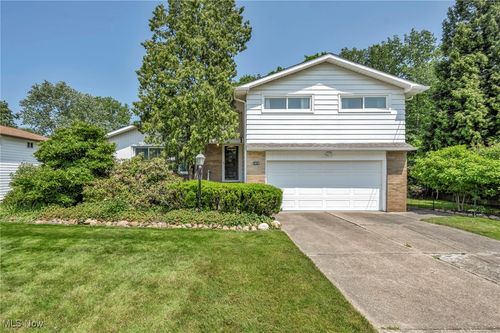 1019 Rose Blvd, Highland Heights, OH, 44143-3231 | Card Image