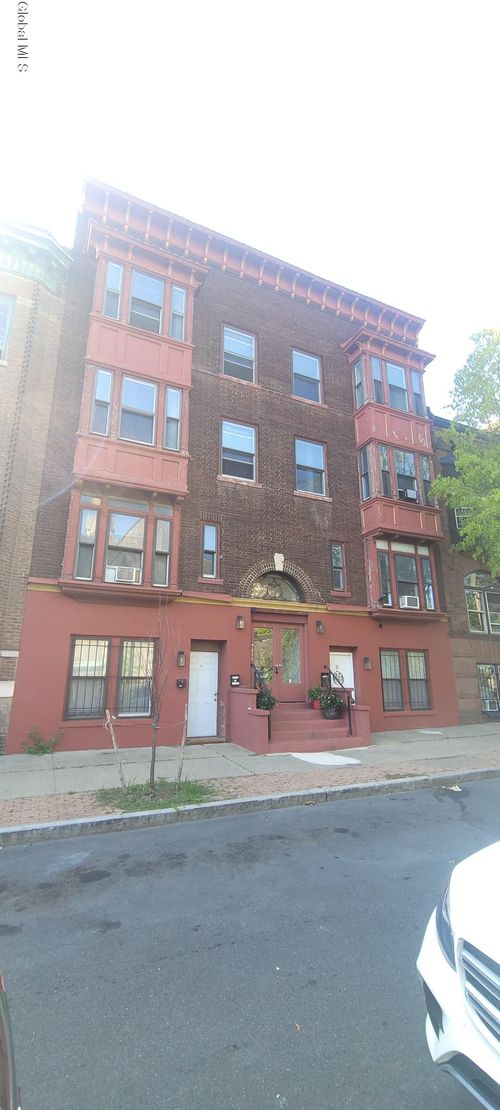 3b-9 St Josephs Ter, Albany, NY, 12210-2513 | Card Image