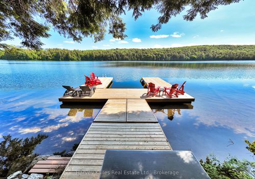 3-1082 Carl Fisher Dr, Huntsville, ON, P1H2J6 | Card Image