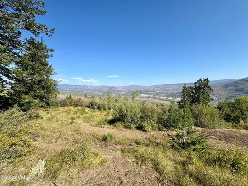 384 Jouflas Ranch Rd, Wolcott, CO, 81655-5043 | Card Image