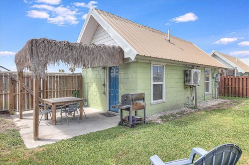2-134 N Alister St, Port Aransas, TX, 78373-4020 | Card Image