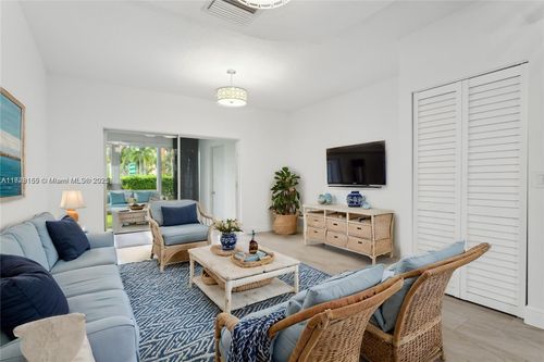 31 Whitehead Cir, Weston, FL, 33326-3104 | Card Image