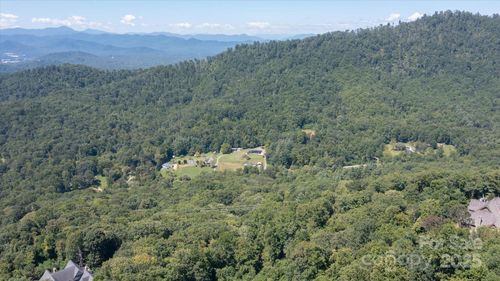 67-15 Sundown Dr, Asheville, NC, 28803-9516 | Card Image