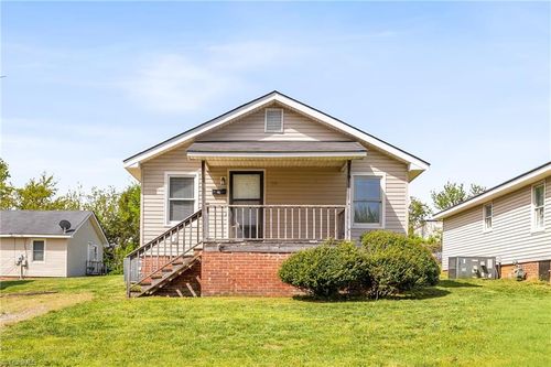 110 S Raleigh St, Greensboro, NC, 27401-4826 | Card Image