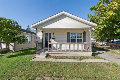 4004 Howe Rd, Wayne, MI, 48184-1830 | Card Image