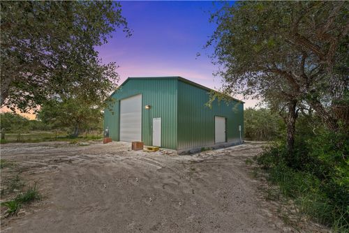 2122 Prairie Rd, Rockport, TX, 78382-8042 | Card Image