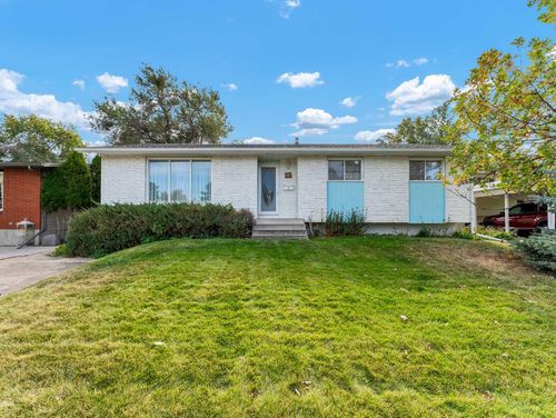 {{alt}} | Card Image