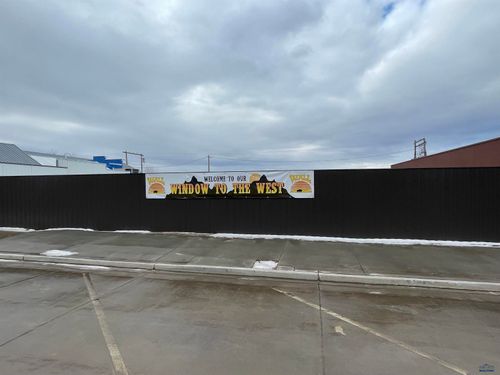 519 Main St, Wall, SD, 57790-9500 | Card Image
