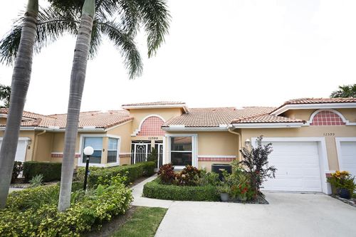 c-12599 Crystal Pointe Dr, Boynton Beach, FL, 33437-5651 | Card Image