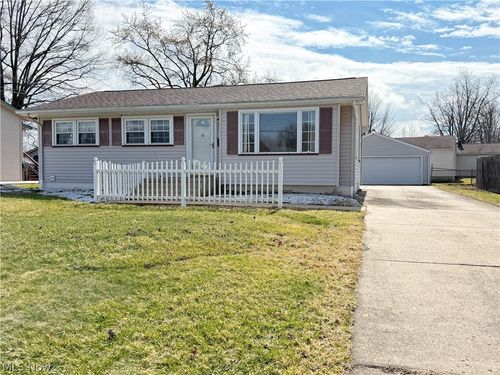 5365 Oakcrest Ave, Austintown, OH, 44515-4045 | Card Image