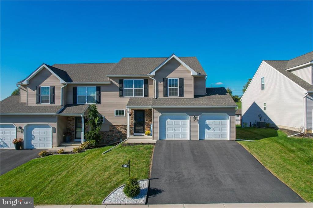 Graystone Cir, Northampton, PA 18067