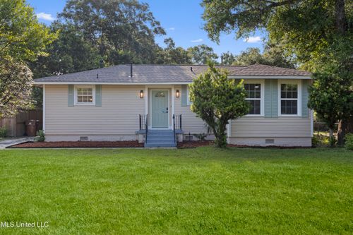 160 Balmoral Ave, Biloxi, MS, 39531-4701 | Card Image
