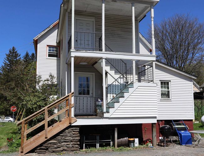 31 Christian St, Home with 0 bedrooms, 2 bathrooms and null parking in White River Junction VT | Image 8