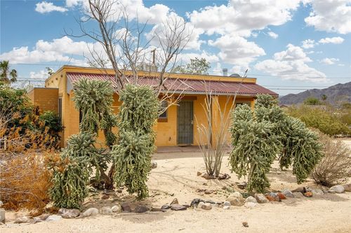 6155 Cahuilla Ave, 29 Palms, CA, 92277-2007 | Card Image