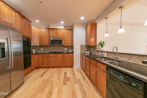 301-10510 Rosegate Ct, Raleigh, NC, 27617-5928 | Card Image
