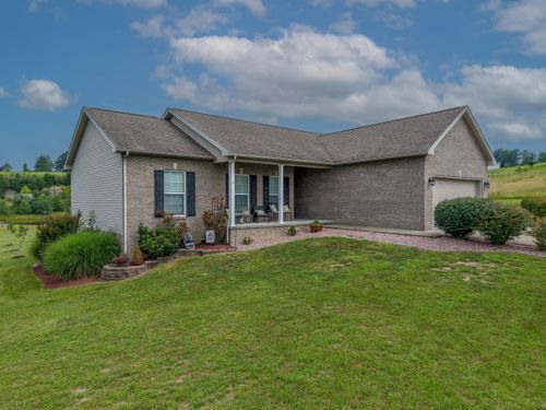 27 Dale Hollow Dr, Morehead, KY, 40351-2119 | Card Image