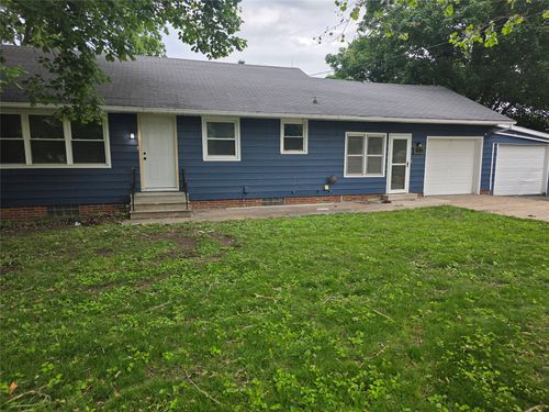 1100 2nd St Ne, Bondurant, IA, 50035-1018 | Card Image