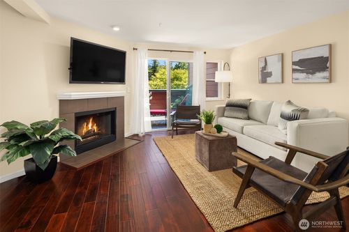 apt-h106-15711 Waynita Way Ne, Bothell, WA, 98011-7424 | Card Image
