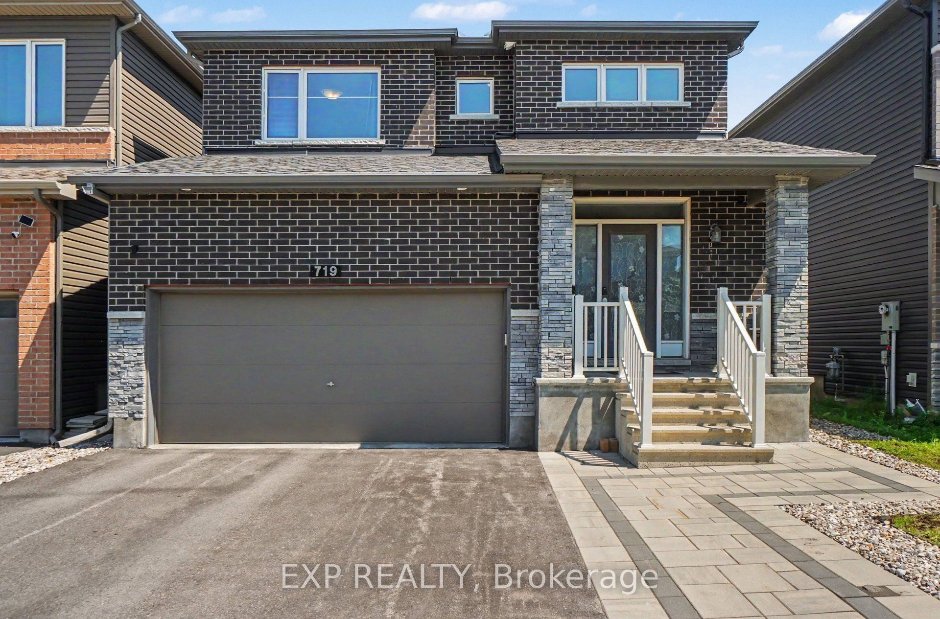 Residential in Barrhaven 2