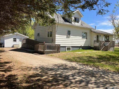 424 Eliza Ave, White Fox, SK, S0J3B0 | Card Image