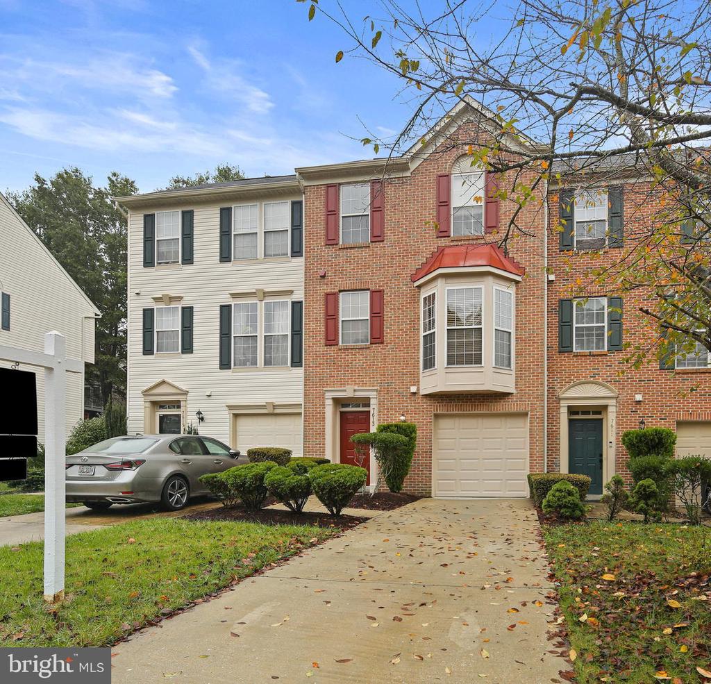 Serenade Cir, Clinton, MD 20735