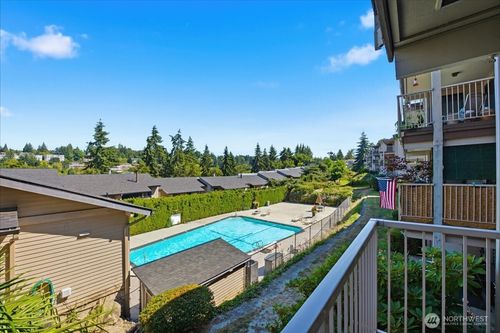 211-2920 76th Ave Se, Mercer Island, WA, 98040-2725 | Card Image