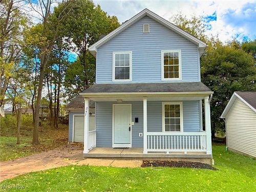 247 Reed Ave, Campbell, OH, 44405-1754 | Card Image