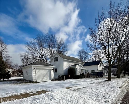 69258 N Forest Ave, Richmond, MI, 48062-1105 | Card Image