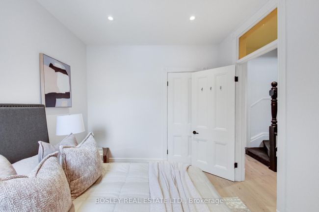 282 Crawford St, House attached with 5 bedrooms, 4 bathrooms and 1 parking in Toronto ON | Image 24