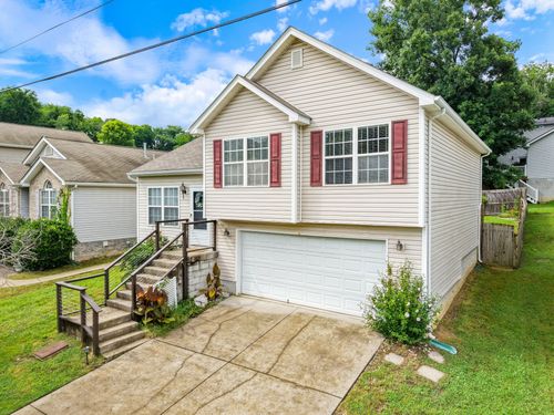 525 Scotts Creek Trl, Hermitage, TN, 37076-2363 | Card Image