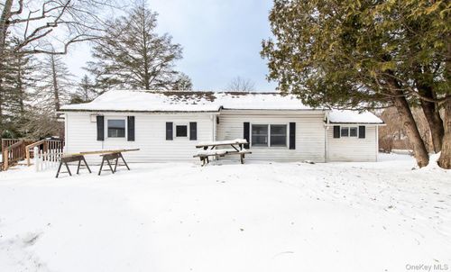 1824 Route 44, Pleasant Valley, NY, 12569 | Card Image