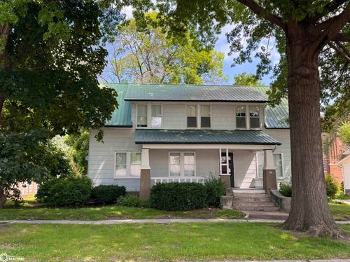 105 W Adams Ave, Fairfield, IA, 52556-3434 | Card Image