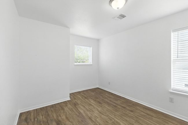 1004 E Fannin St, Home with 0 bedrooms, 0 bathrooms and null parking in Luling TX | Image 24