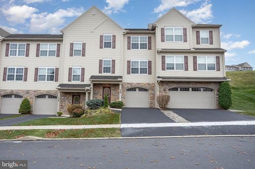 308 Weatherstone Dr, NEW CUMBERLAND, PA, 17070-2881 | Card Image