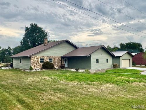49374 Laura Dr, Hannibal, MO, 63401-7311 | Card Image